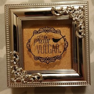 Pretty vulgar- shimmer swan highlighter
